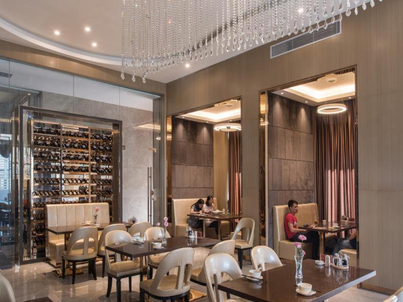 Vienna Classic Hotel Dongguan Changan Xiandai Exterior photo