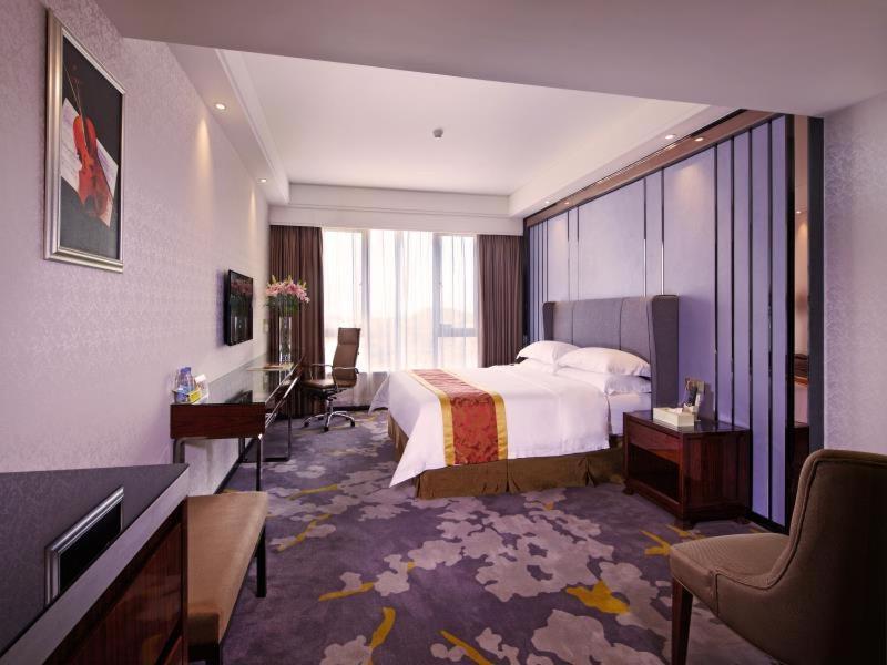 Vienna Classic Hotel Dongguan Changan Xiandai Exterior photo